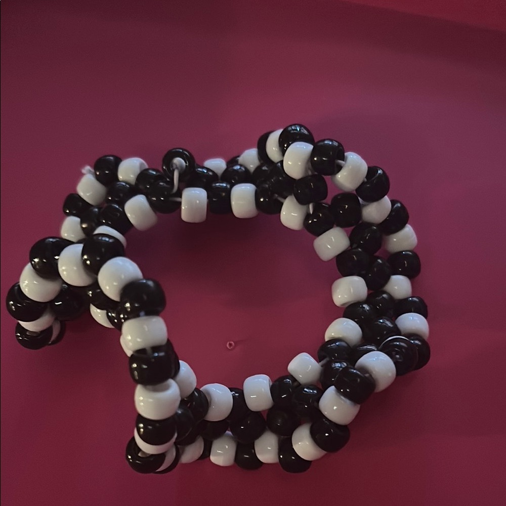 Black and White Beaded Bracelet